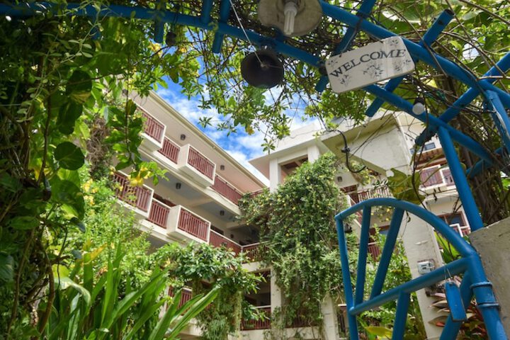 Hotel Exterior 104 of 105