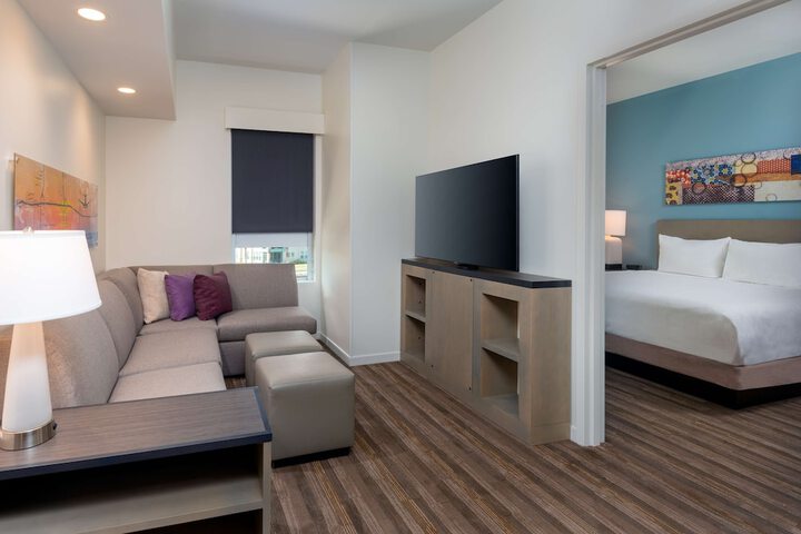 Room 22 of 60