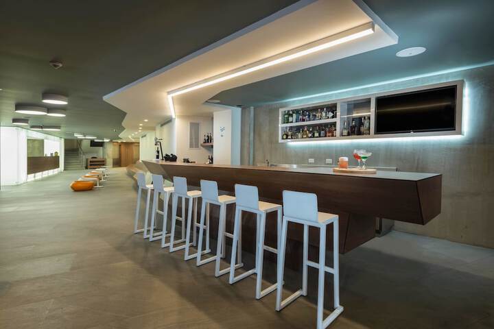 Beach bar