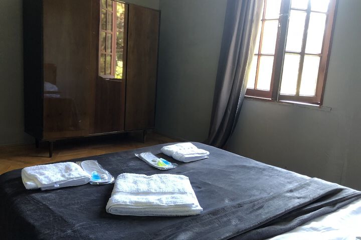 Room 12 of 28