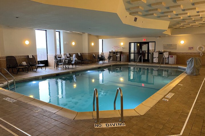 Pool 14 of 33