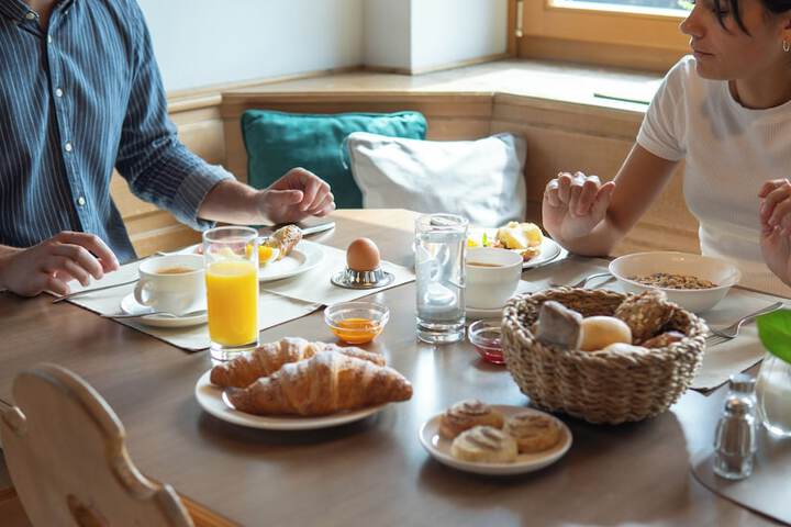 Breakfast/Coffee Service 15 of 26