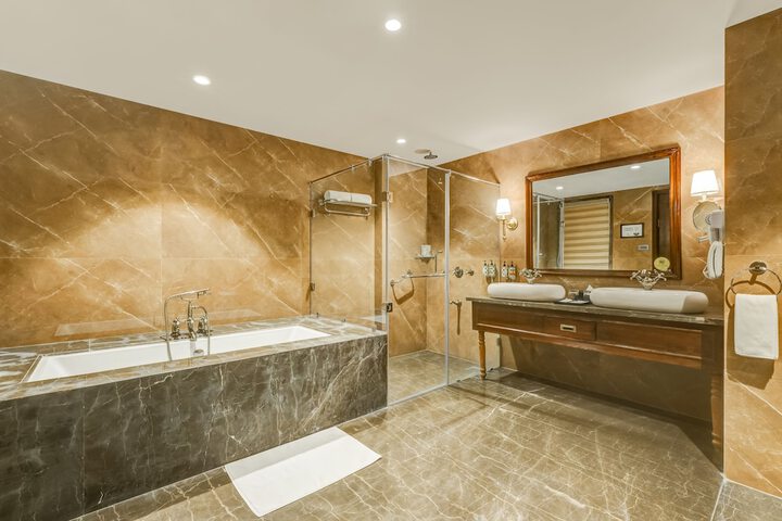 Room 50 of 119