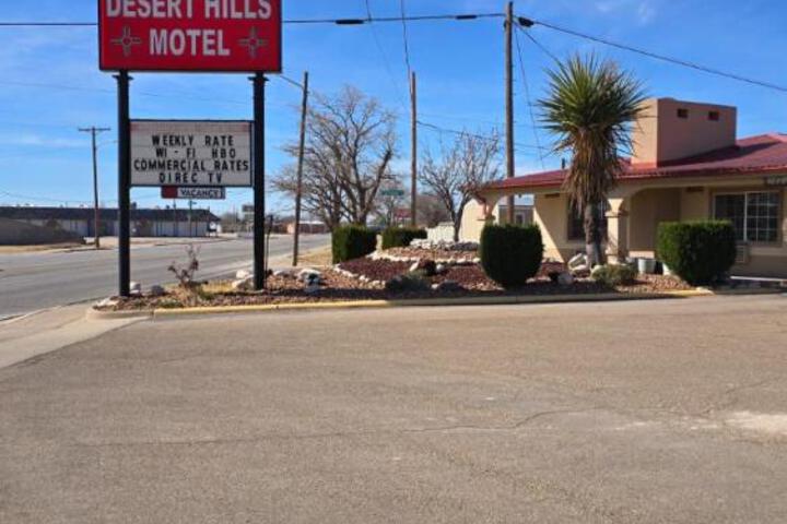 Desert Hills Motel