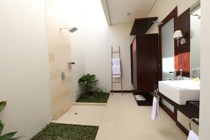 Room 13 of 67