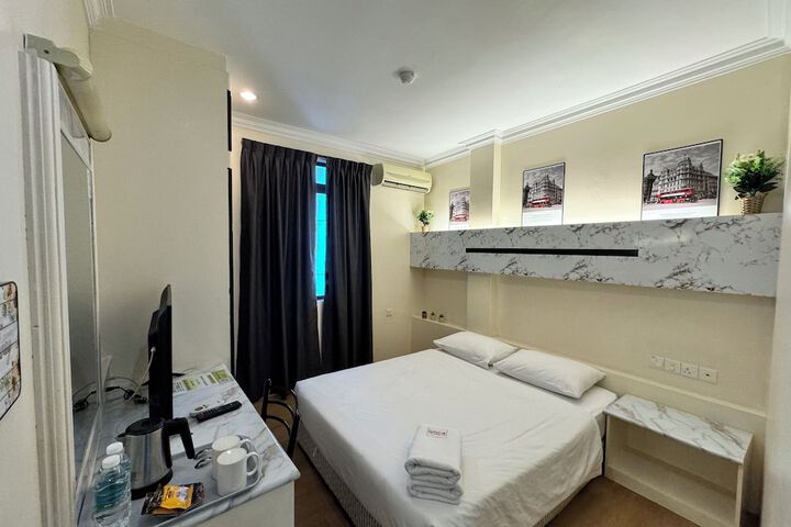Room 49 of 82