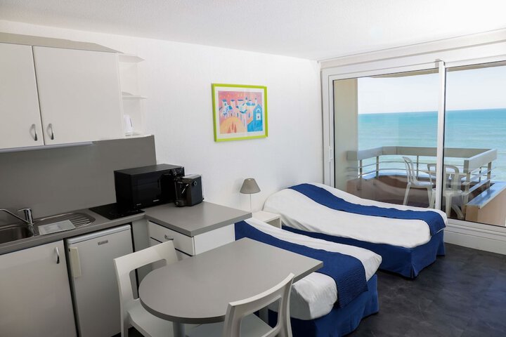 Room 21 of 47
