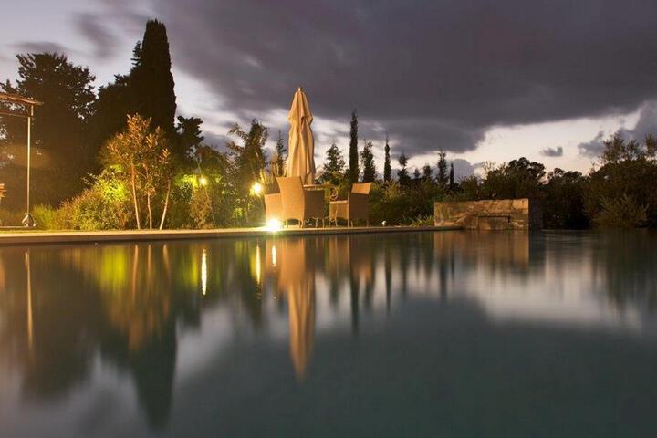 Pool 5 of 5