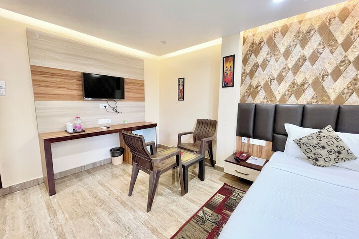 Room 57 of 159