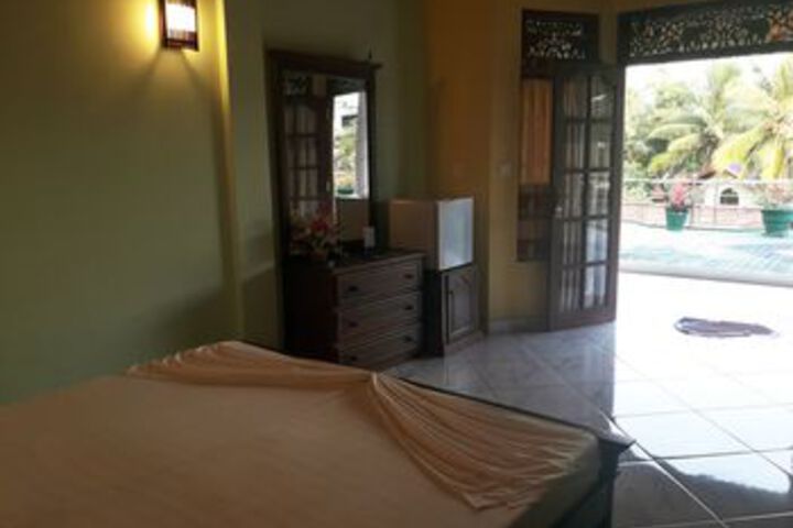 Lagoon Garden Hotel