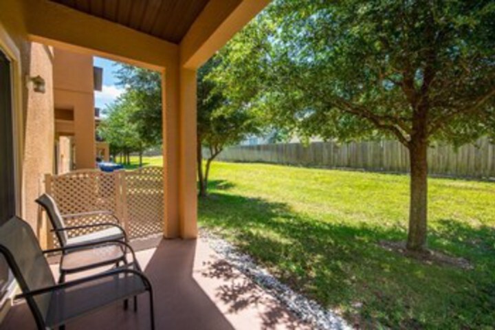 Terrace/Patio 30 of 32