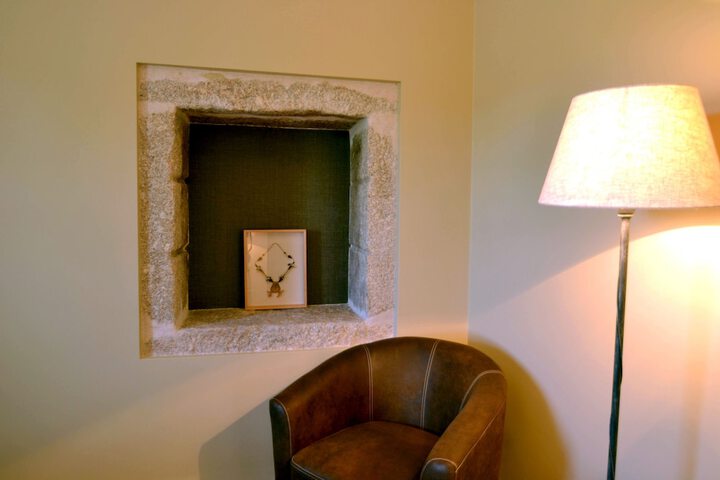Room 11 of 34