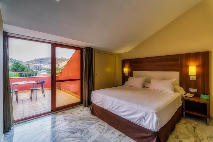 Room 15 of 54