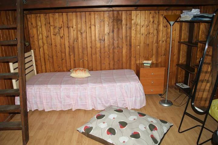 Room 7 of 23