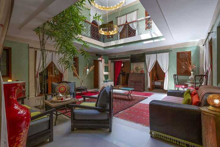 Entrance & Lobby