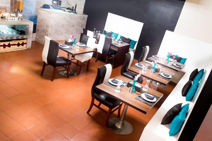 Dining Photos