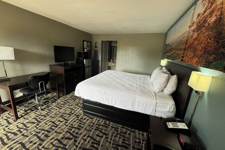 Basic Single Room (4 of 5)