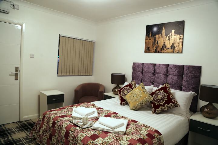 Room 40 of 69