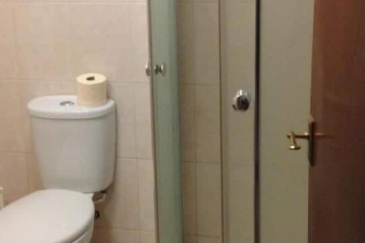 Room 16 of 21