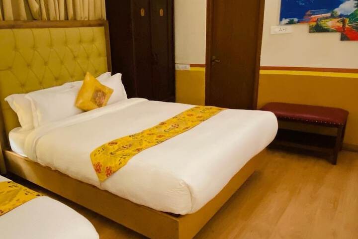 Room 47 of 214