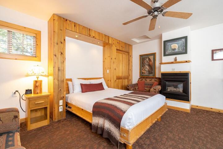 Room 2 of 47