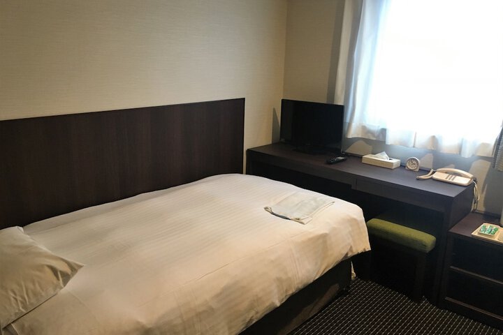 Room 25 of 123