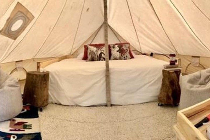 Room 2 of 11