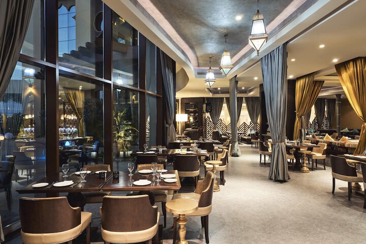 Dining 74 of 131