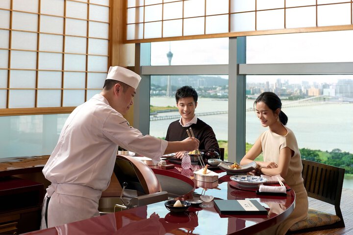 Dining 57 of 87