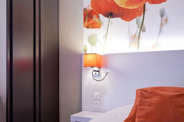 Room 14 of 49