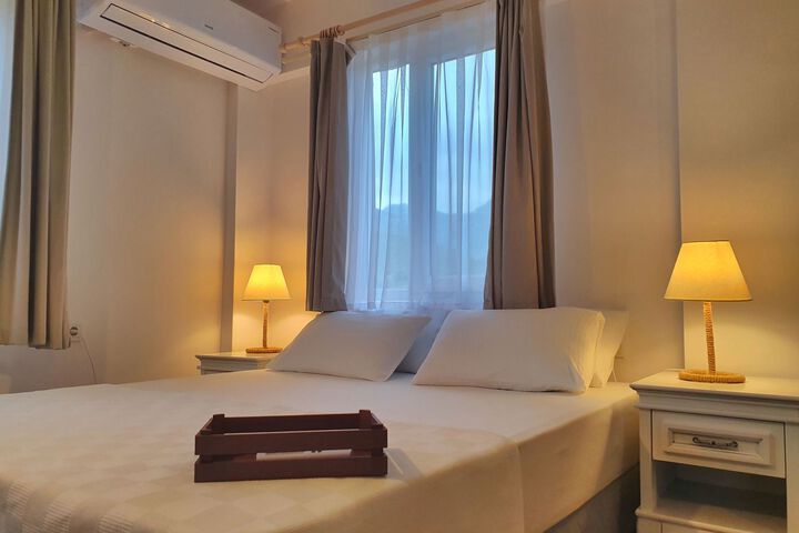 Room 51 of 65