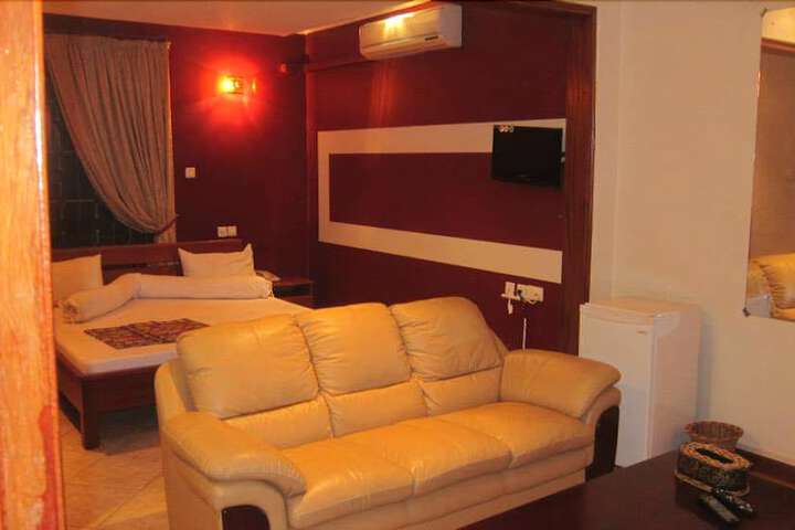 Room 3 of 3