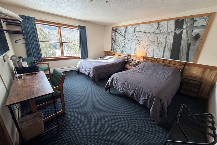 Room 28 of 48