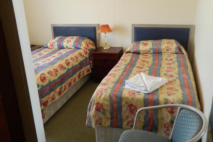 Room 30 of 66