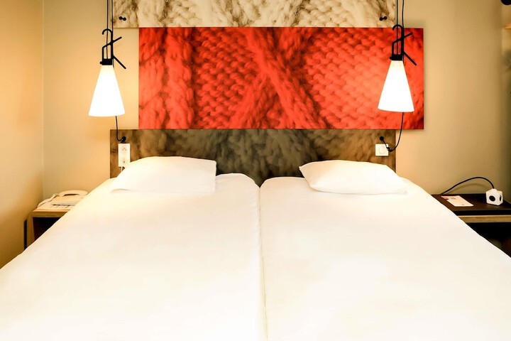 Room 15 of 59