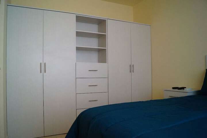 Room 3 of 43