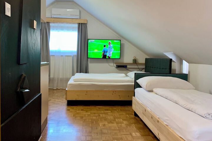 Room 18 of 51