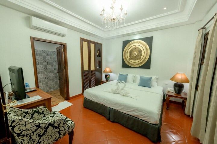 Room 14 of 73