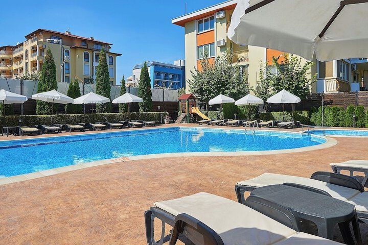 Children's play area - outdoor
