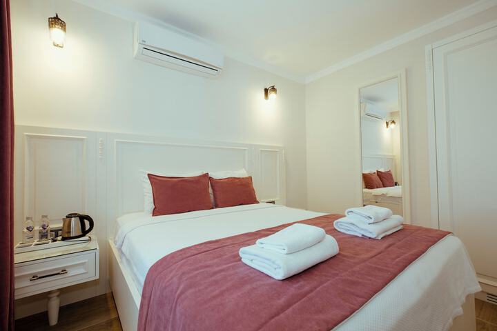 Room 72 of 177