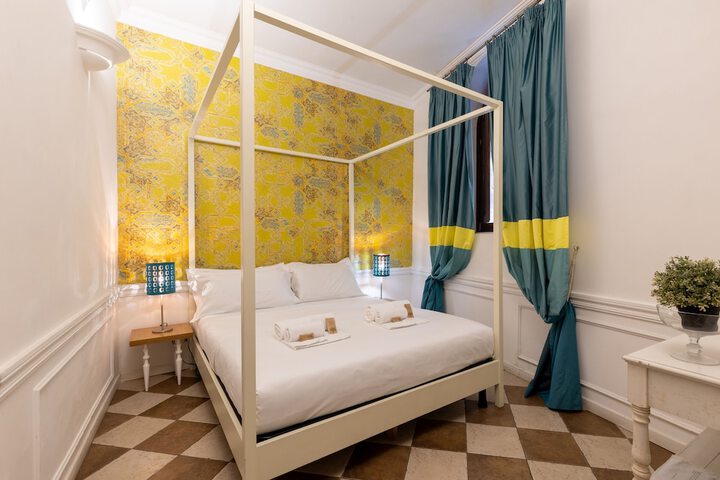 Room 15 of 41