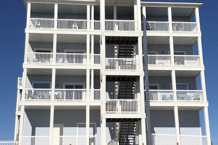 Hotel 166 of 173