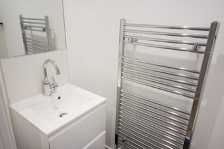 Room 10 of 38