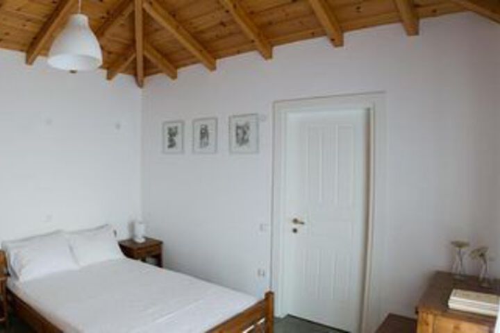 Room 12 of 48