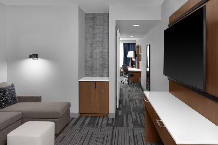Room 16 of 26