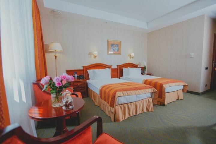 Room 27 of 70