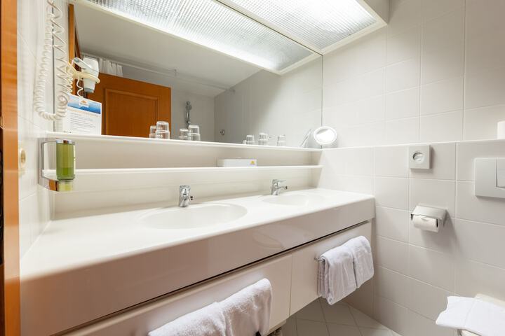 Clean Restrooms