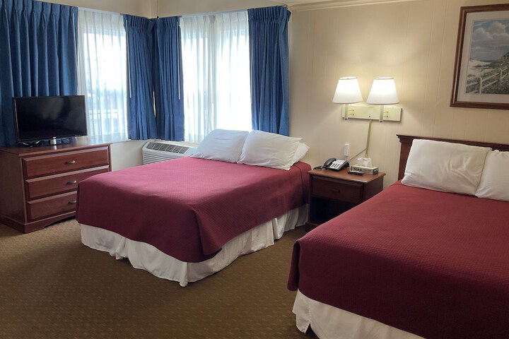 Room 5 of 17
