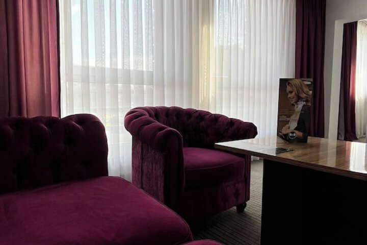 Room 25 of 139