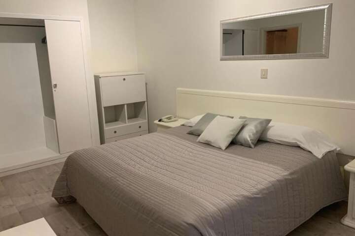 Room 58 of 154